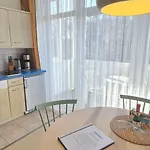 Apartment Residenz Seeblick 16 Mit Seitlichen Ostseeblick